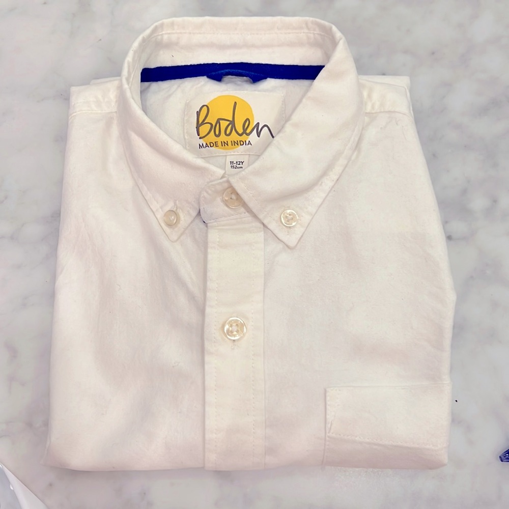 Boden Boys 💯% Cotton Tailored White Button-Down Shirt